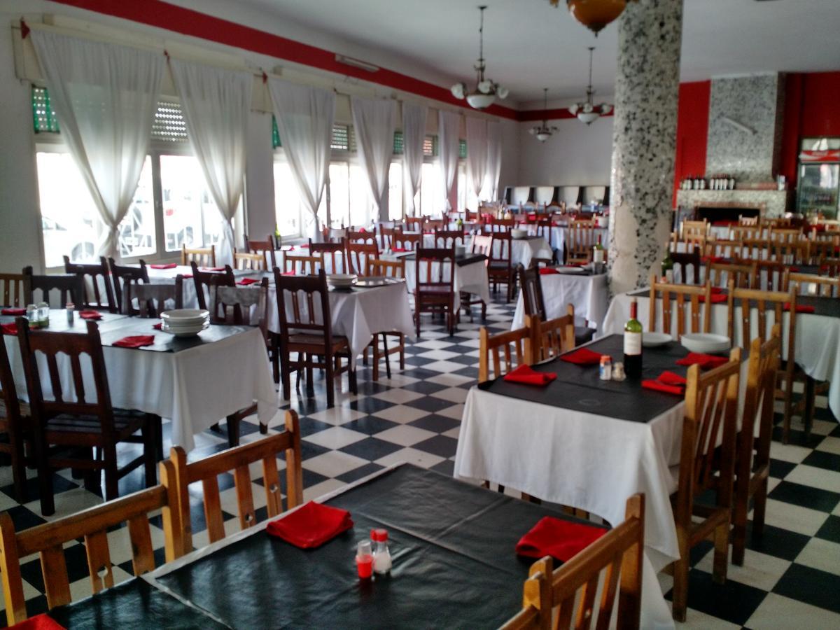 Hotel Hebron Termas de Rio Hondo Bagian luar foto